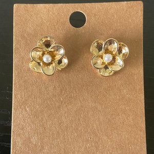 Gold Flower Stud Earrings